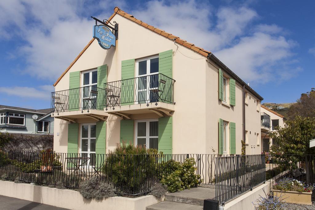 Le Petit Hotel Christchurch Bagian luar foto